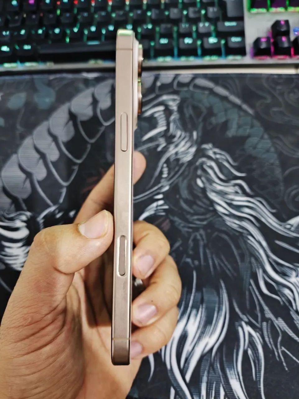 iPhone 16 Pro Max 256GB - Foto 3