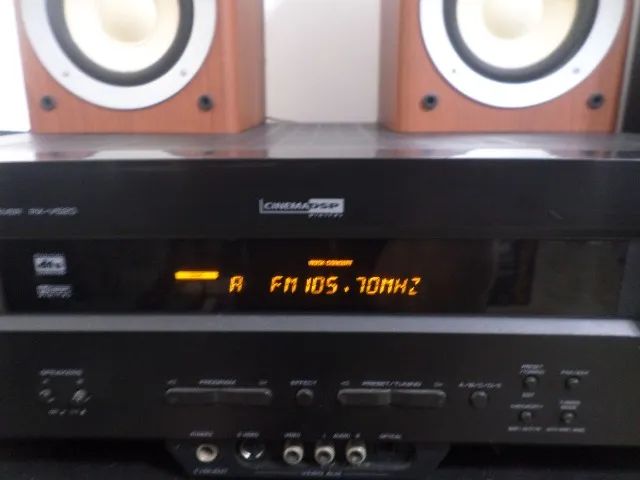 Receiver Yamaha  Model RX-V520 - Foto 2