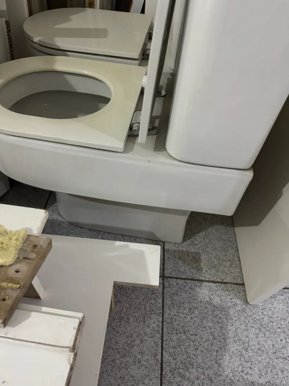 Vaso sanitário caixa acoplada Deca - Foto 3