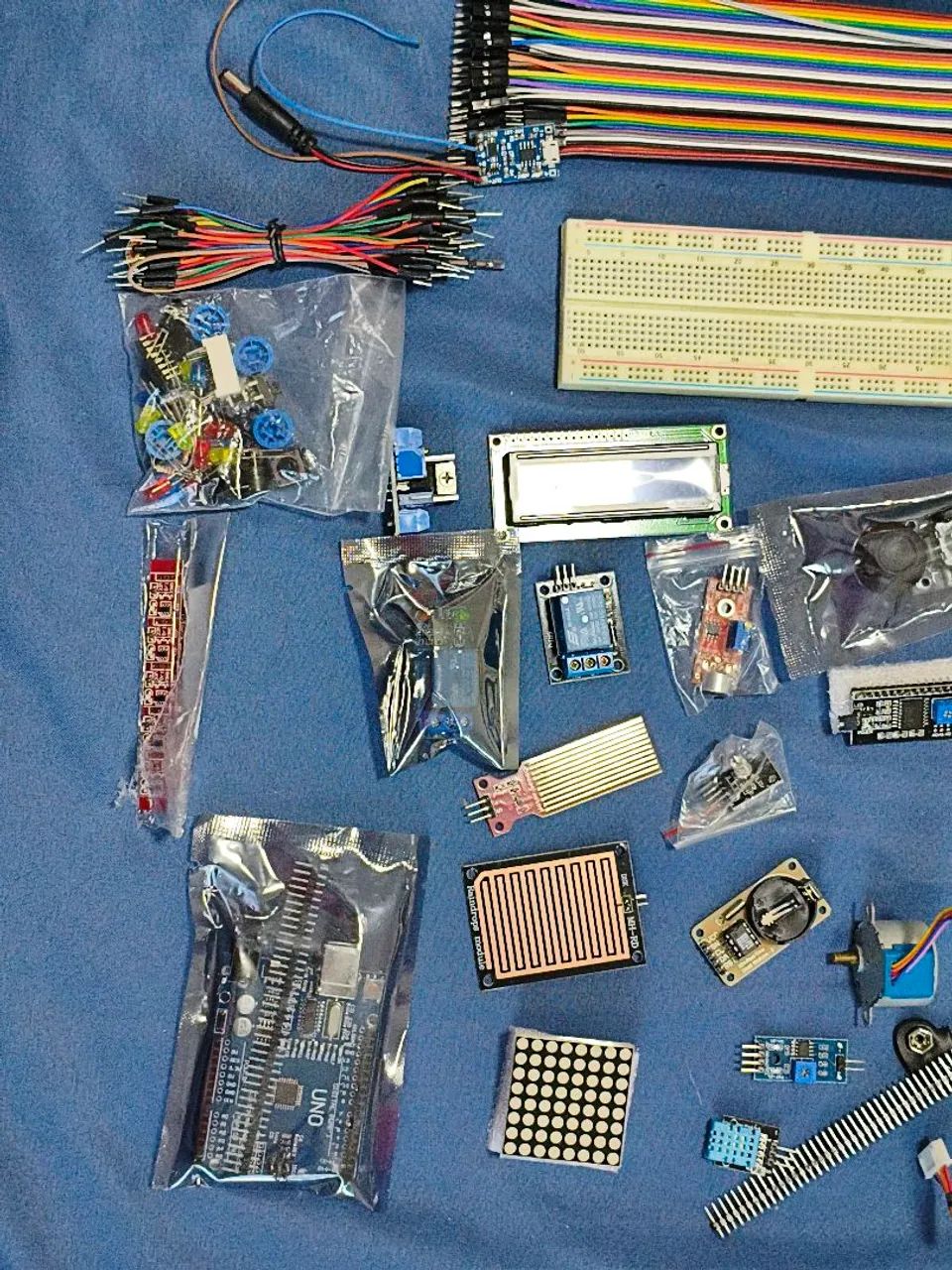 Kit Dev Arduino UNO + acessórios  - Foto 4