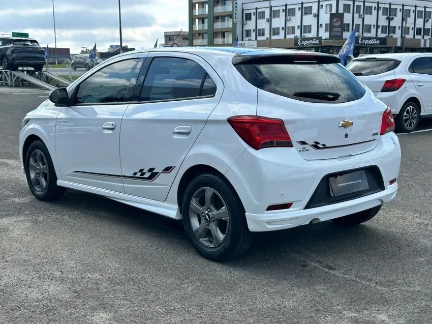 Chevrolet Onix Hatch Effect 1.4 8V Flex Mec. 4P 2018 - Foto 4