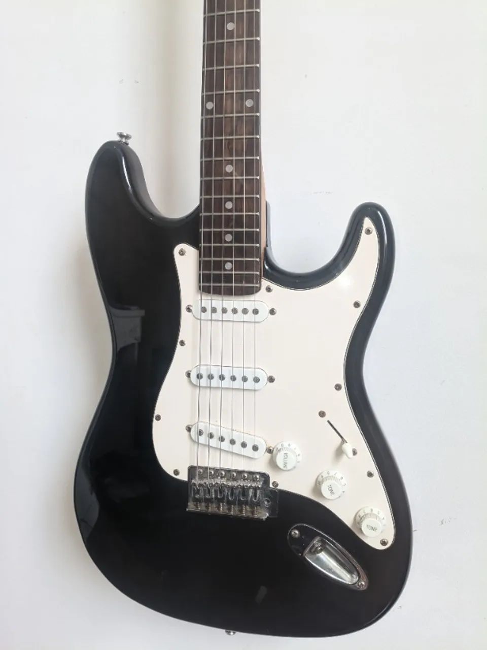 Guitarra Eagle Revisada e pronta pra tocar! - Foto 4