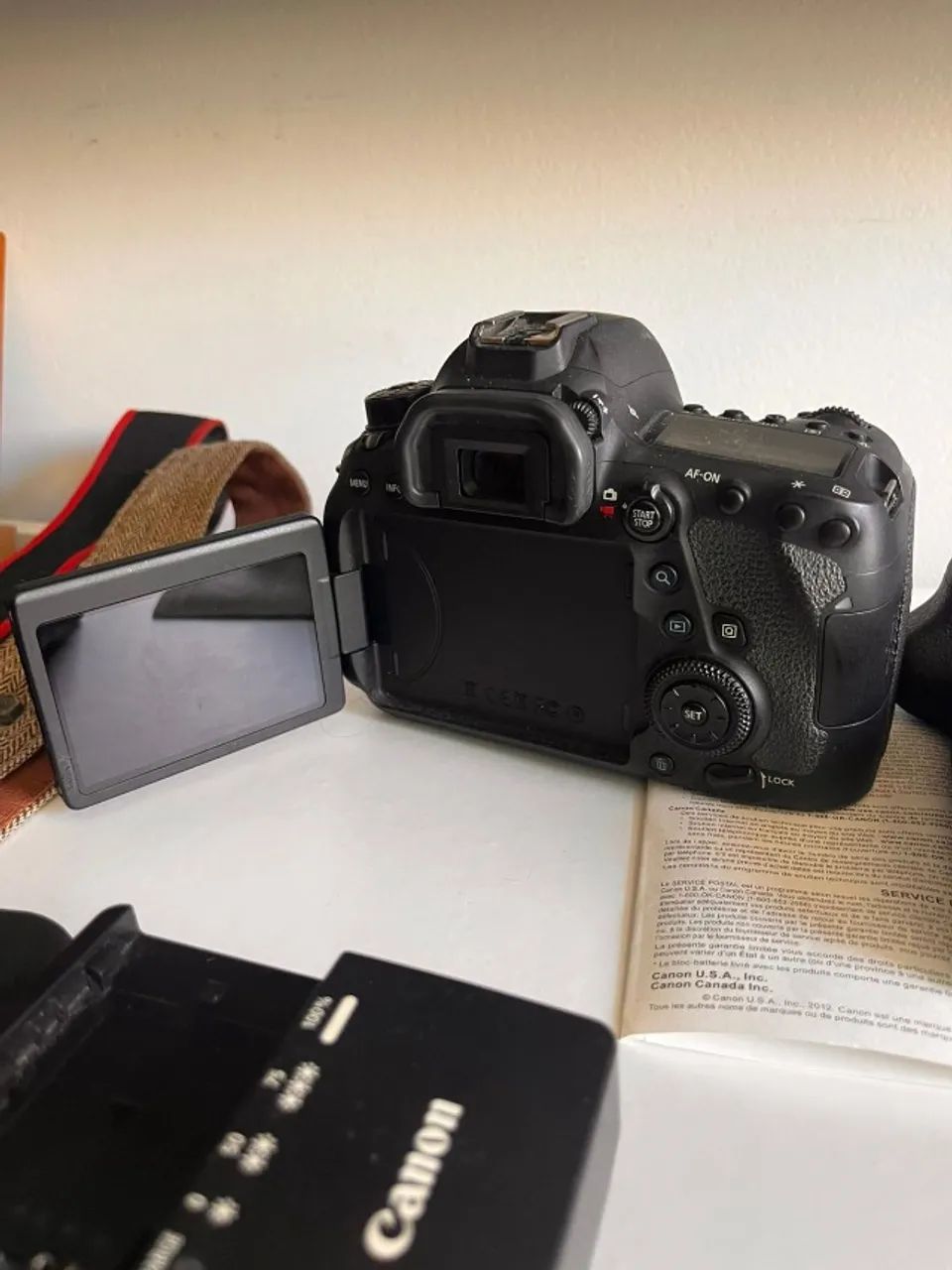 Camera Canon 6D mrk II Usada - Foto 2