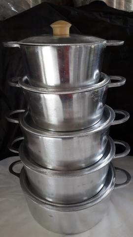 Conjunto de panelas de alumínio batido - Foto 5