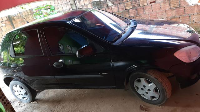 Vendo ou troco por carro já financiado pra mim assumir - Foto 8