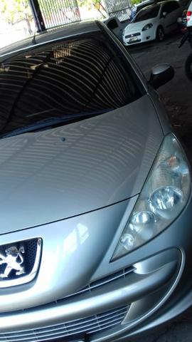 Peugeot 207 prata 1.4 completo único dono - Foto 8