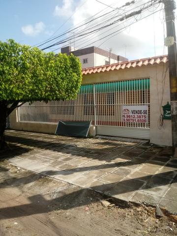 Casa em Jardim Atlântico