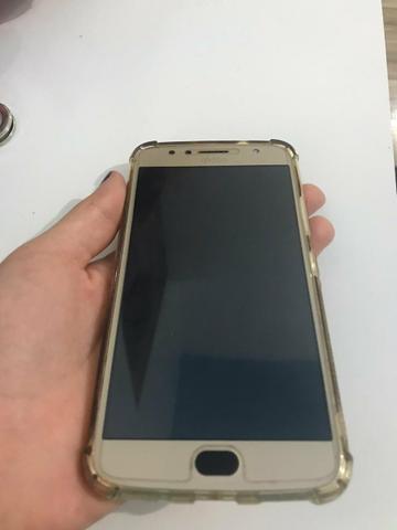 Moto g5 plus unica dona 350,00