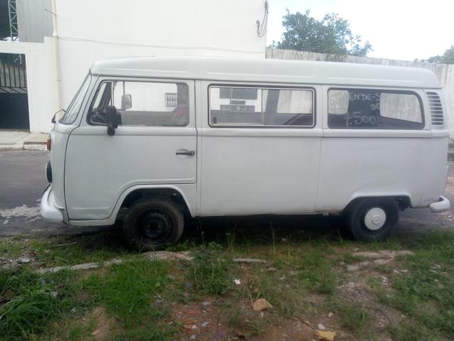 Vendo Kombi ano 99 - Foto 2