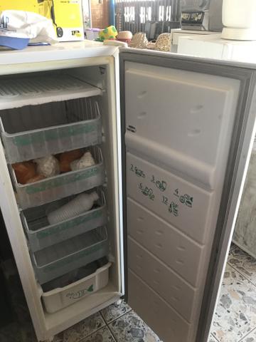 Freezer altamente novo - Foto 4