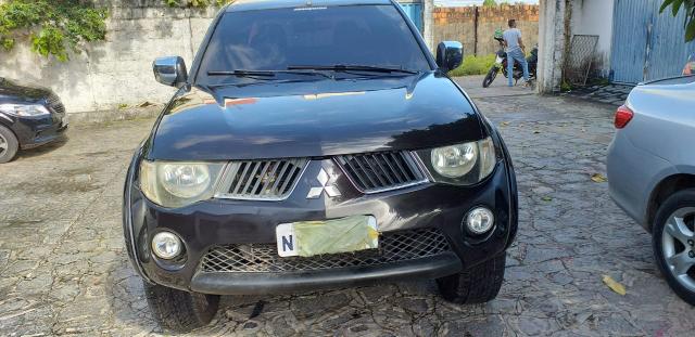 L 200 Hpe 3.2 4x4 automática 2010 toda revisada emplacada baixei para vende ligeiro