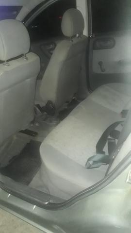 Corsa Sedã - Foto 4