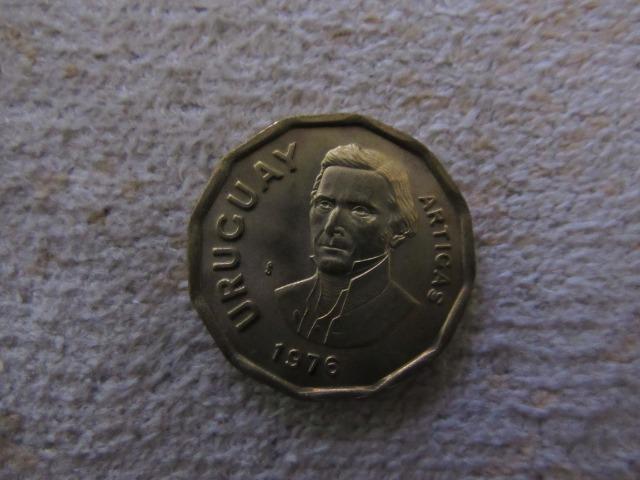 Moeda antiga do Uruguai 1976 - 1 nuevo peso - Foto 2