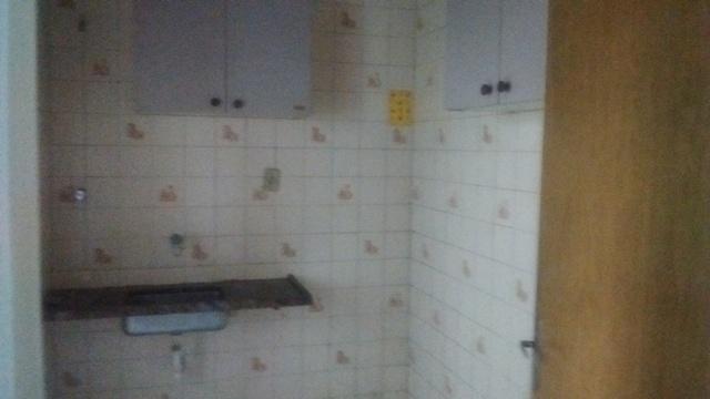 Apartamento simples com 02 quartos e 01 vaga coberta - Foto 5