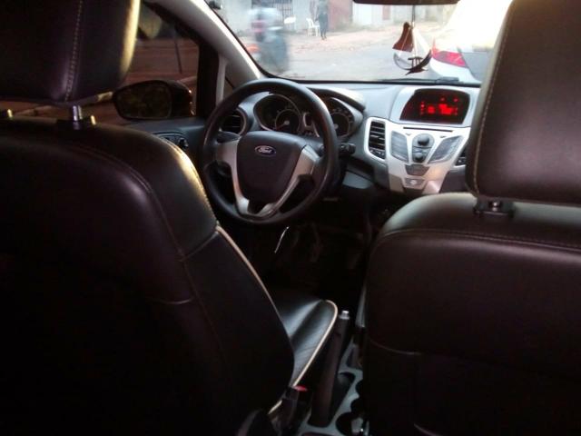 Carro 2011