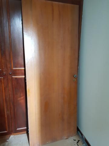 Porta 2,10m x 0,81m completa com marco - Foto 3