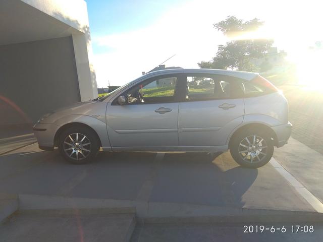 Ford Focus 1.6 - Foto 4