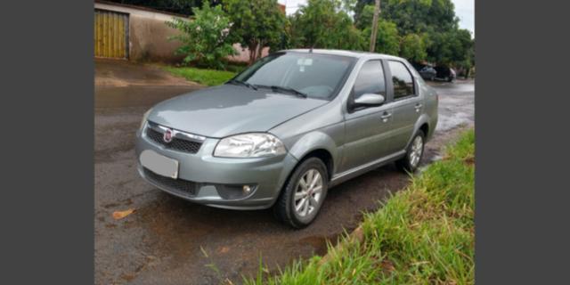 Siena completão carro top todo original ,( vendo urgente) leia o anúncio - Foto 2