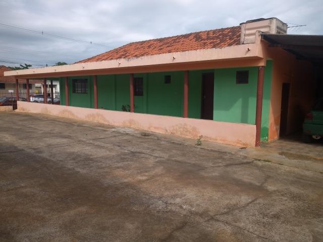 Vende-se Casa no Centro de Carlópolis PR - Foto 2