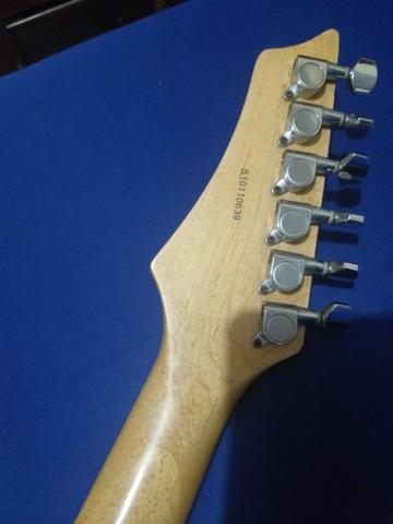 Guitarra washbourn