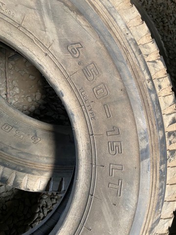 Pneus 6.50-15 lt kumho sem defeitos  - Foto 3