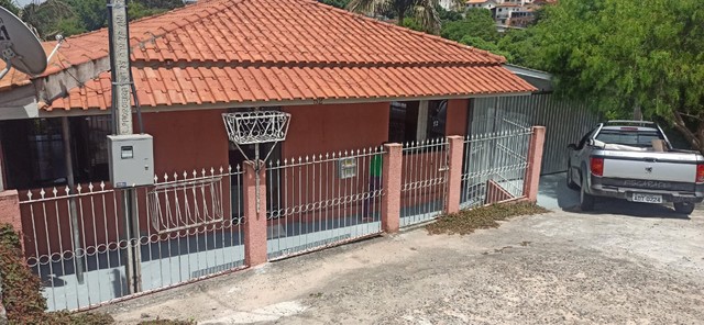 Vende ou permuta casa centro Ponta Grossa mais Terreno 510m2 Uvaranas