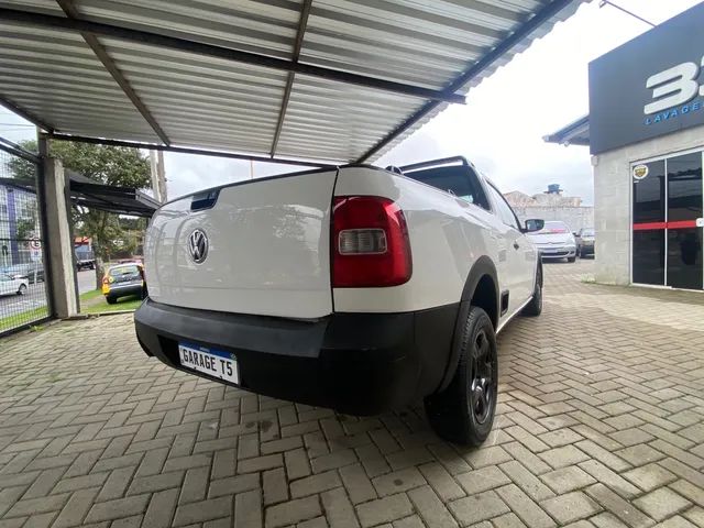 Volkswagen Saveiro 1.6 Mi Titan Cs em Curitiba