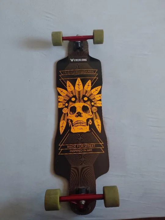 Vendo longboard usado porém bem conservado 