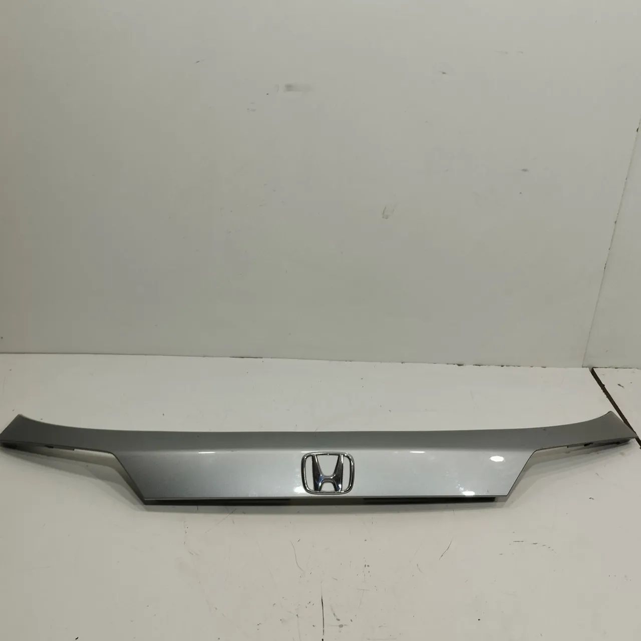 Friso Moldura Tampa Traseira Honda Hrv 2019 2021 N712