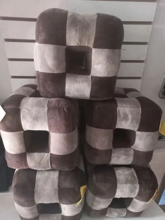 5 peças almofadas de cubo 25x25 novas  - Foto 2