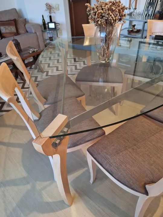 Maravilhoso conjunto de jantar com mesa triangular, buffet e 6 cadeiras estilo Biedermeier - Foto 2