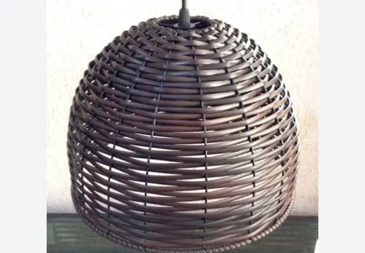 Luminária pendente de junco