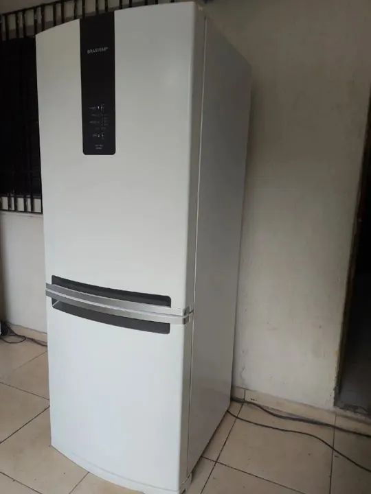 Geladeira Brastemp inverse 443 litros BRE57 110v - Foto 4