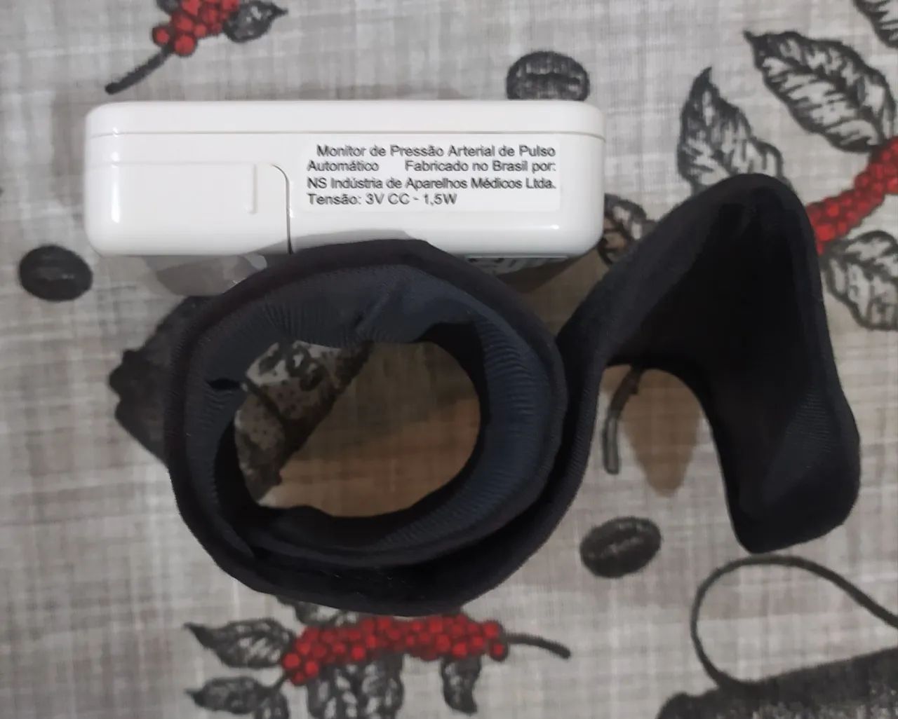 Aparelho de medir pressão, modelo de pulso Omron HEM-6124 - Foto 4