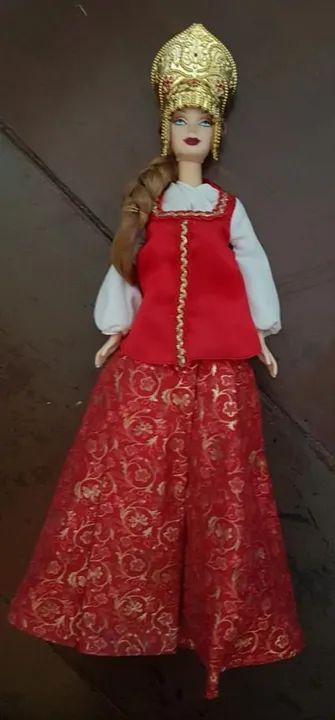 Boneca Barbie Russa