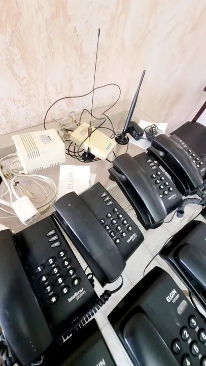 Aparelhos de telefone fixo diversos - Foto 2