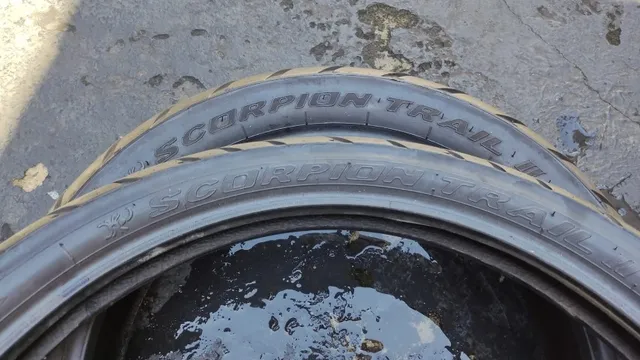 Par pneu usado Pirelli Scorpion Trail2 150/70-17 90/90-21