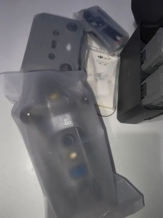 DJI AIR 3 FLY MORE COMBO  - Foto 3