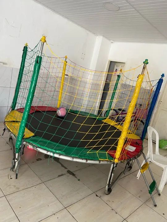 Pula pula - Cama elástica infantil com estrutura resistente - Foto 2