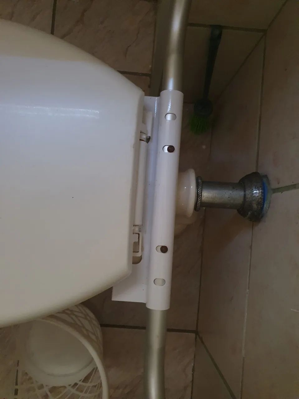 Suporte de banheiro para idoso  - Foto 2