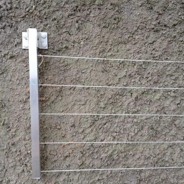 Varal De Parede Aluminio  Reforçado Até 50 Kg - 4 Metros - Foto 4