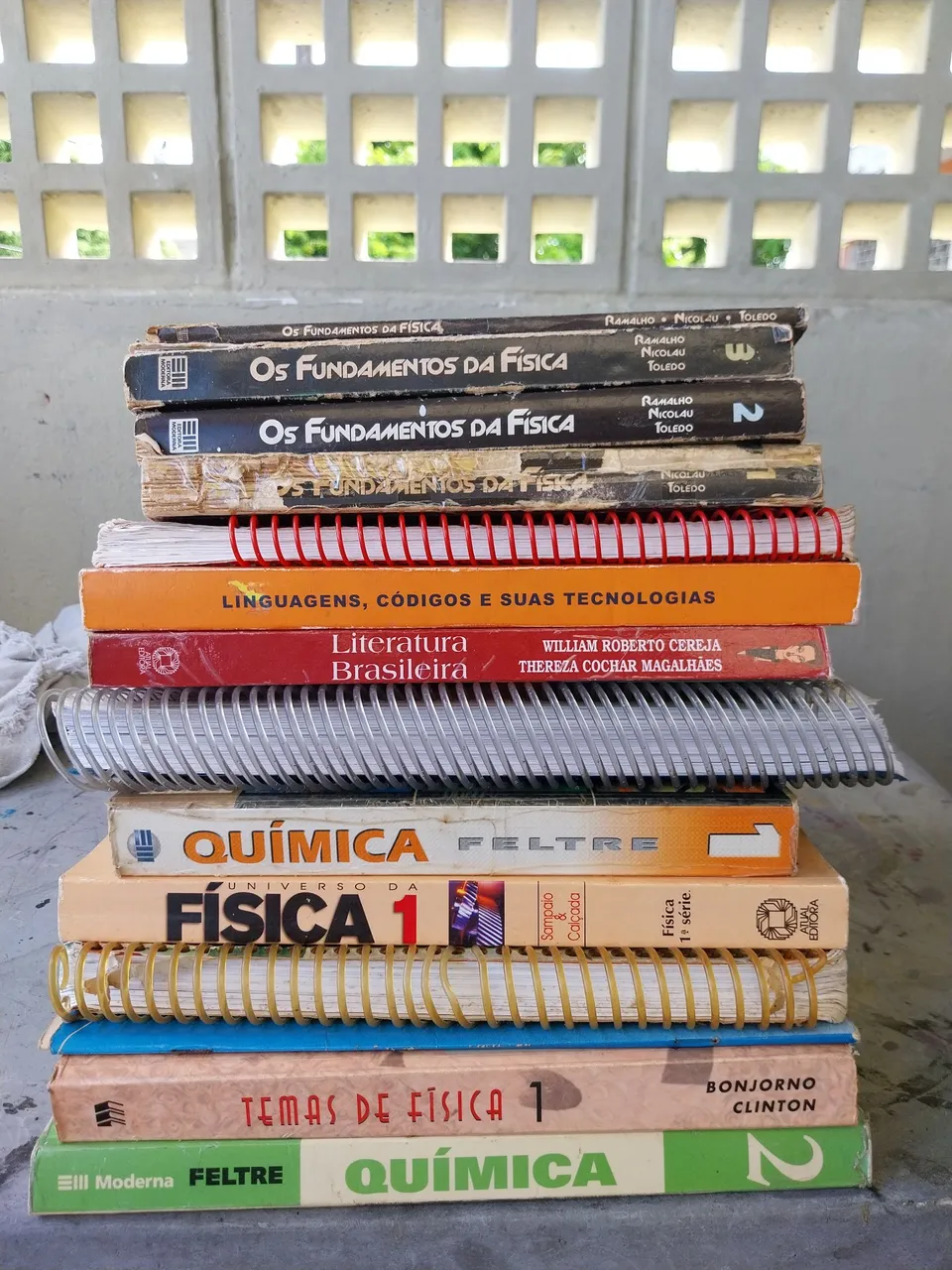 Livros para vestibulares e ENEM (Física, química, geografia e outros)