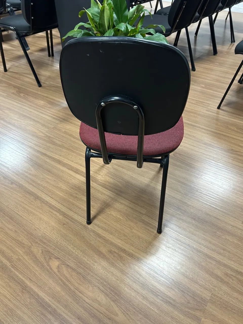 Cadeiras com Assento em Tecido - Foto 3