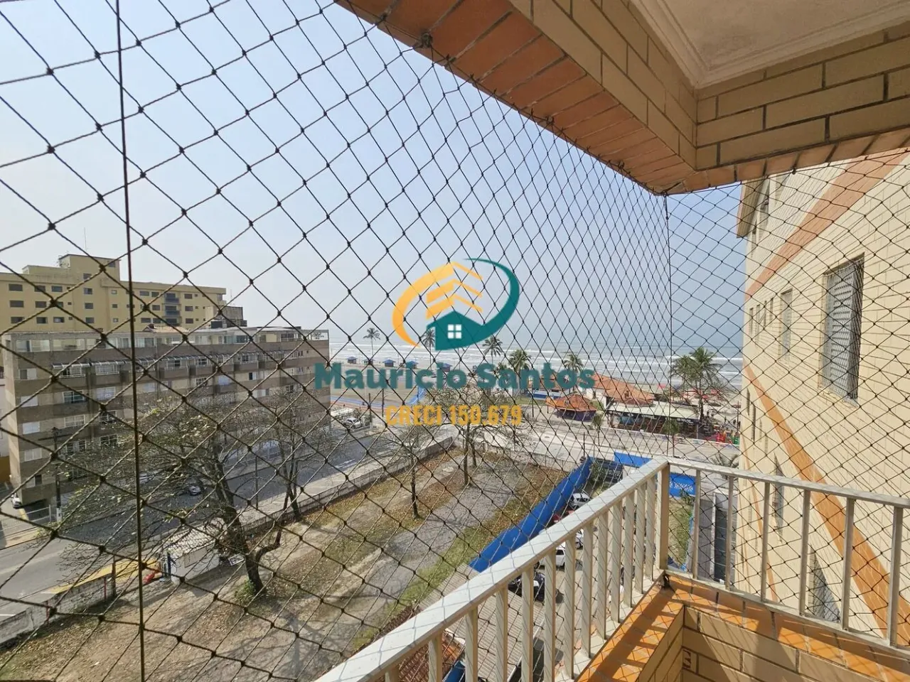 Apartamento em Mongaguá, bairro Centro, 1 dormitório, sacada com vista para o mar, Residen
