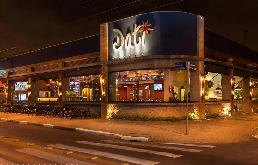Apto na Enseada com Lazer completo e 2 banheiros