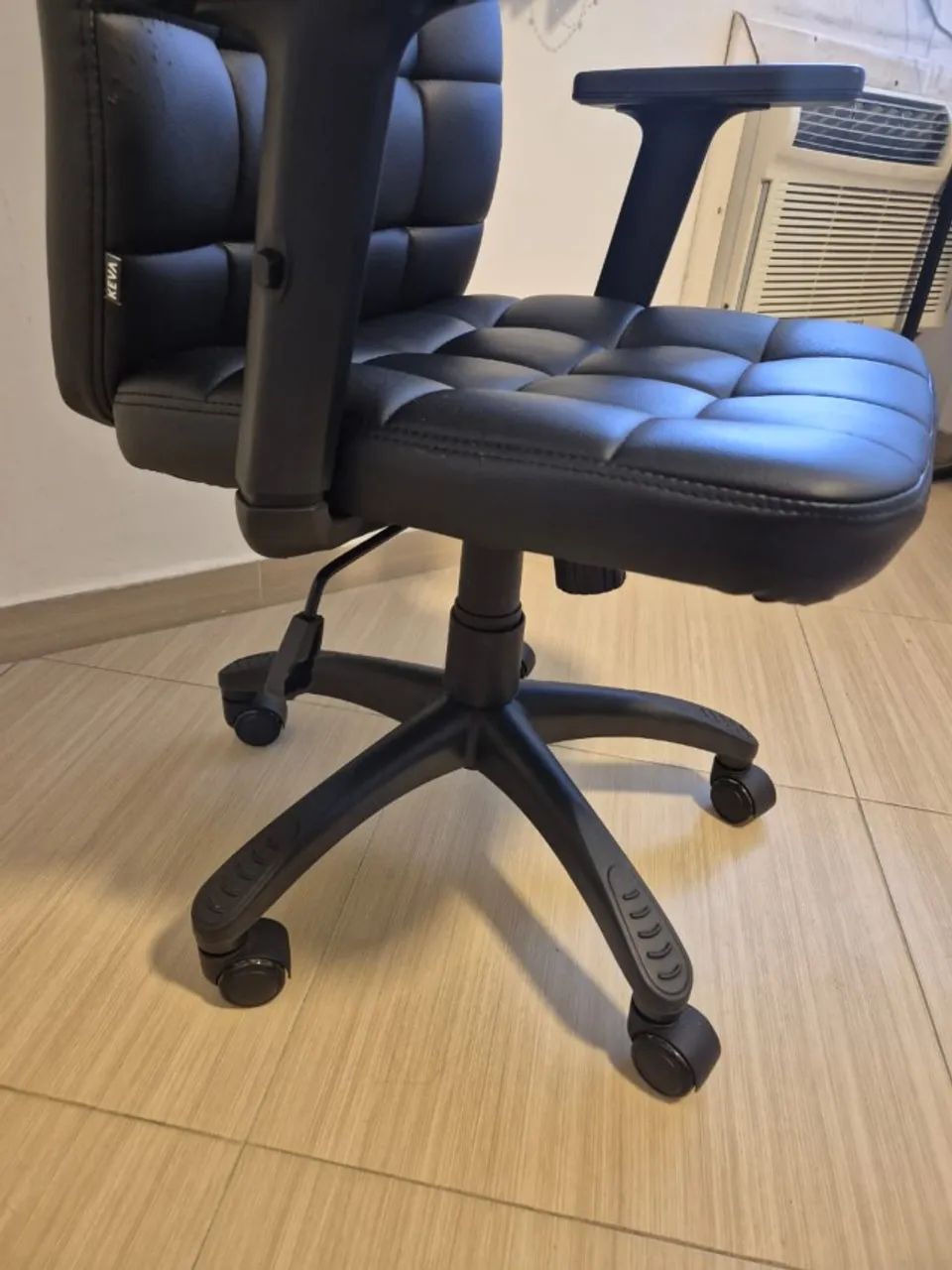 Cadeira escritório preta - Foto 6