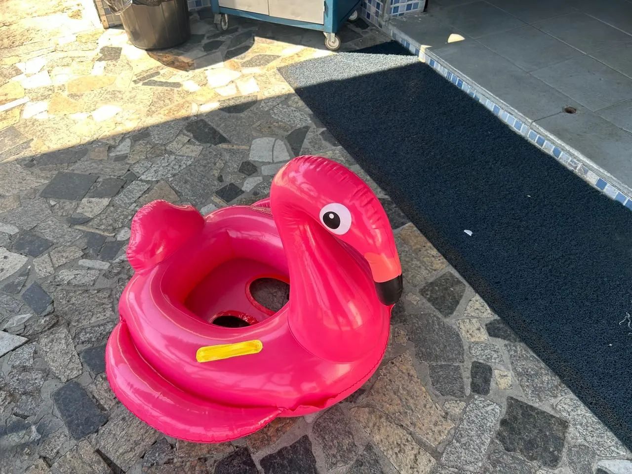 2 Boias Infláveis para Bebê - Diversão na Piscina! R$ 60,00 as duas. - Foto 4