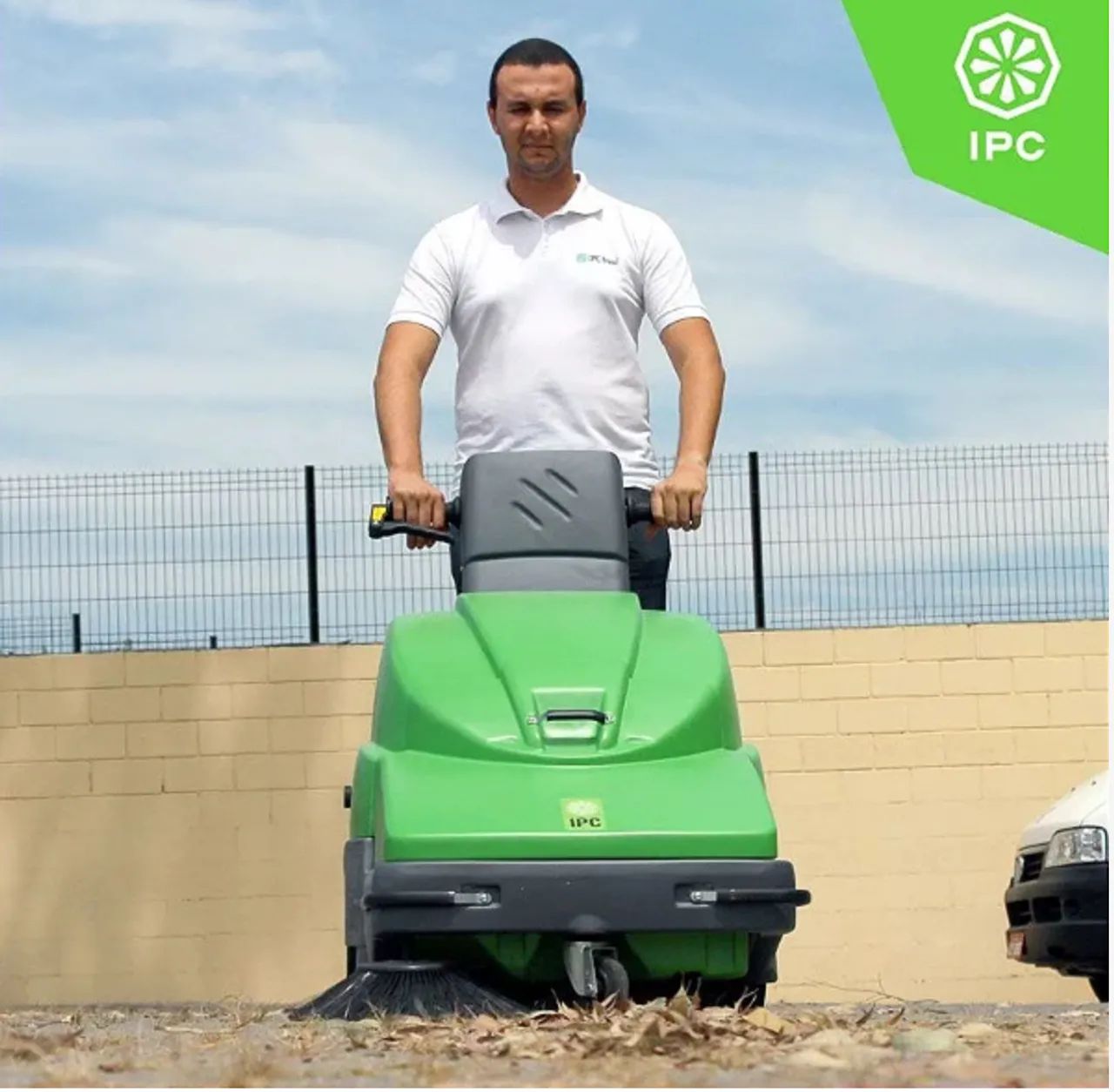 Varredeira Elétrica de Piso 40 Litros IPC BRASIL-505ET - Foto 2