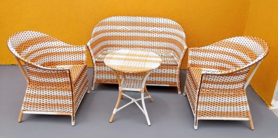 Namodeira ( Conjunto Valência ) Sofá + Poltronas + Mesinha  - Foto 4