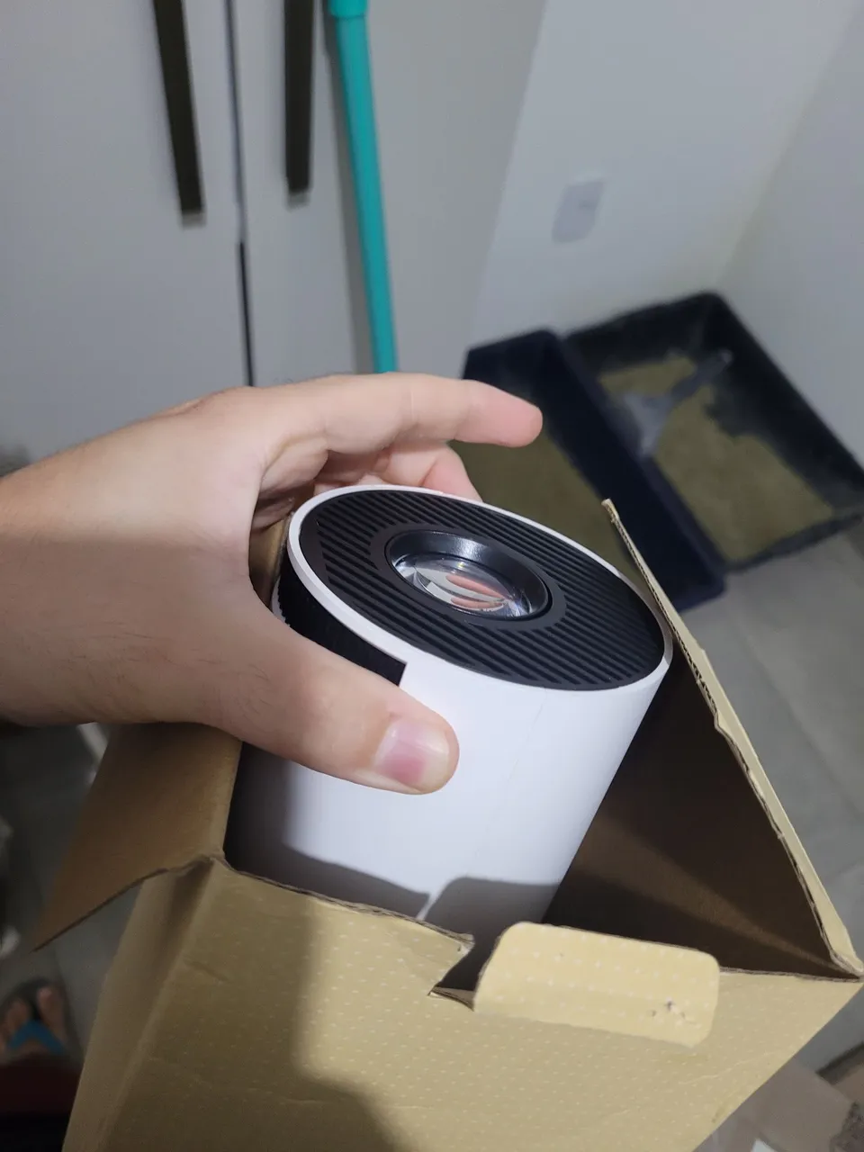 Mini Projetor Portátil - Ideal para Streaming